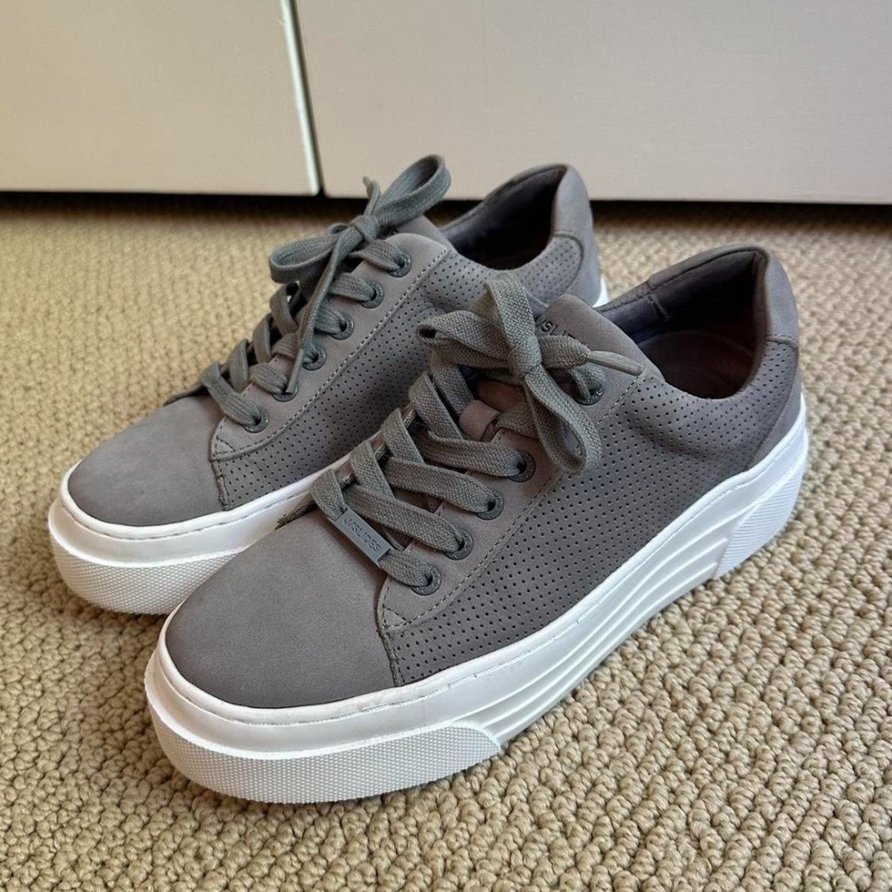 J Slides Platform Sneakers